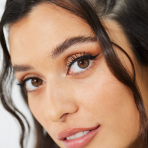 Máscara de pestañas Gosh Boombastic Crazy - 001 Negro Extremo - Imagen 4